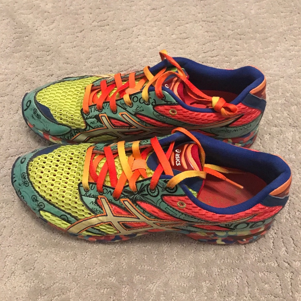 Men’s ASICS Gel Noosa Tri 6 running shoe (size 12)
